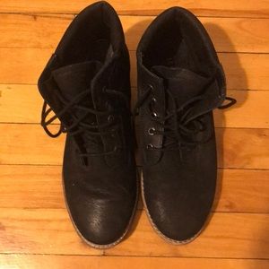 Bottillon. Ankle boots.